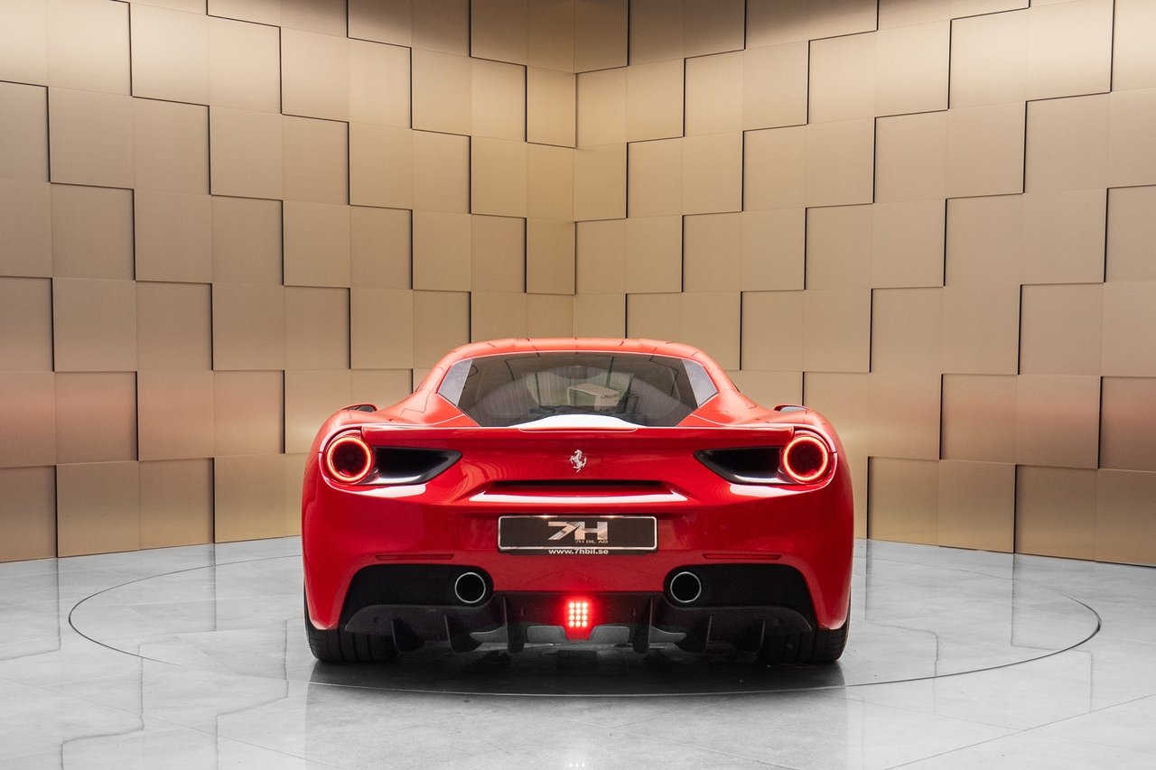 Ferrari 488 2016, bild 4/26