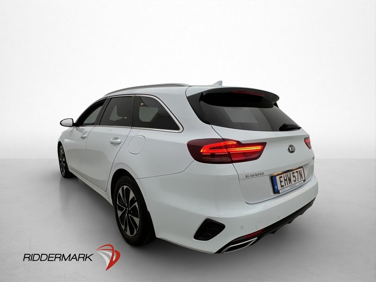 Kia Ceed SW Plug-in Hybrid Backkamera 2021, bild 5/30