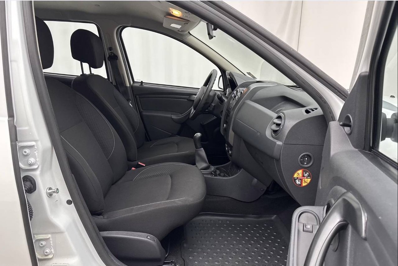 Dacia Duster 2016, bild 6/10