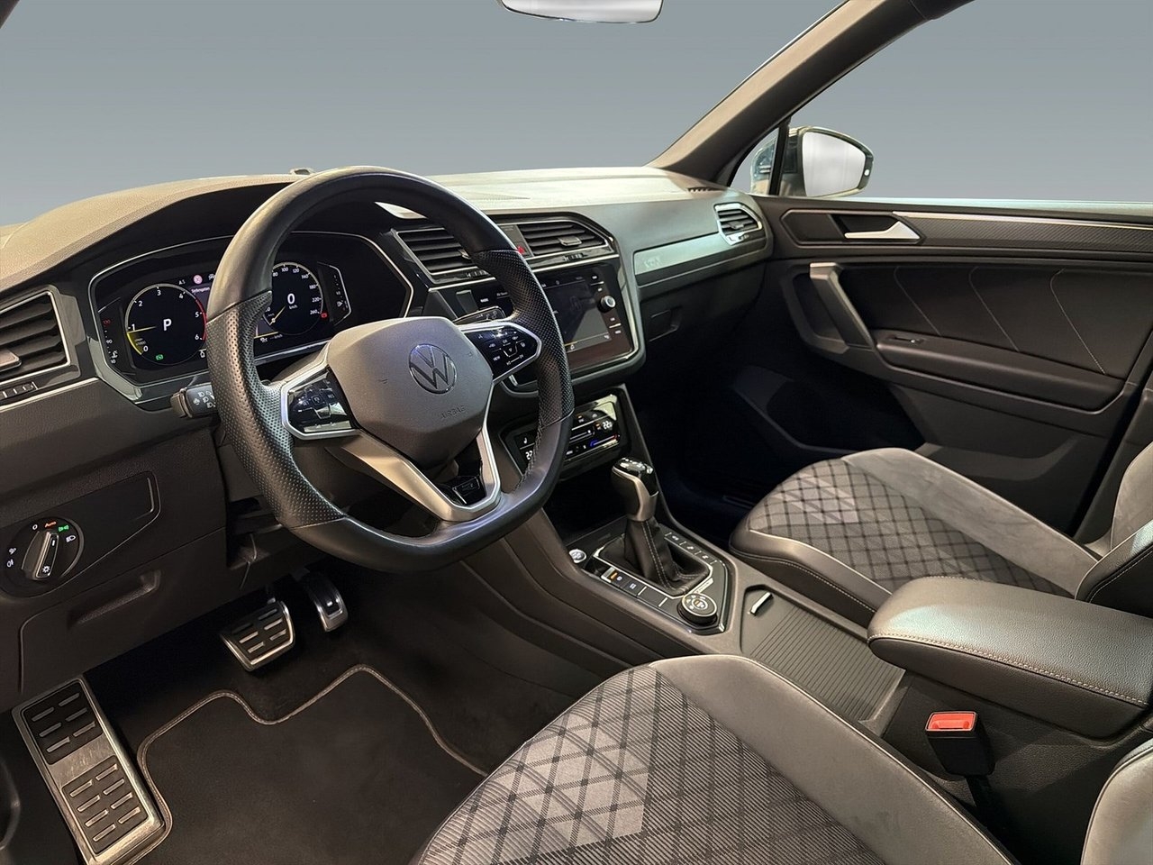 Volkswagen Tiguan 2021, bild 5/10