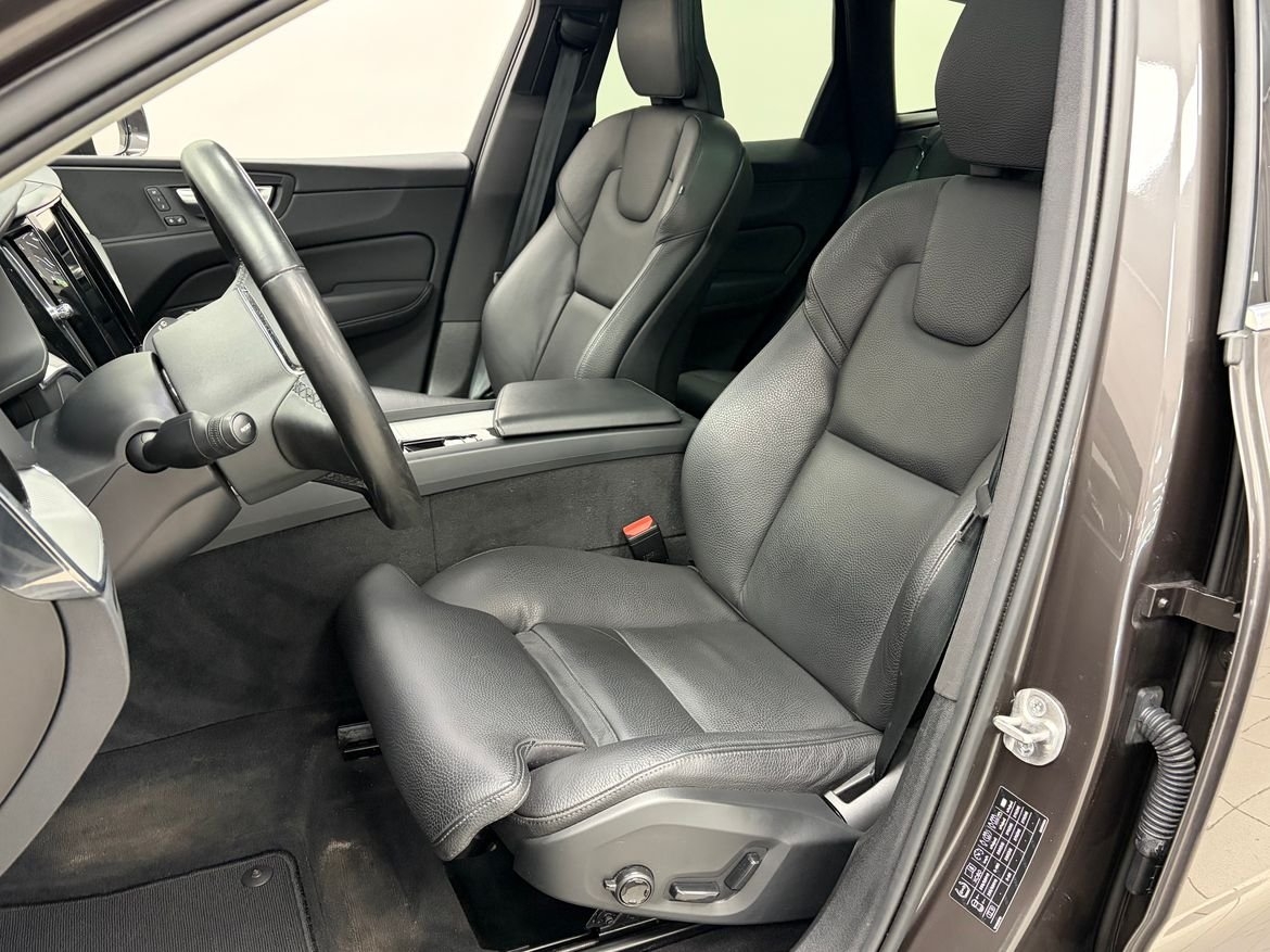Volvo XC60 T6 Plus Bright Edition 2025, bild 7/10