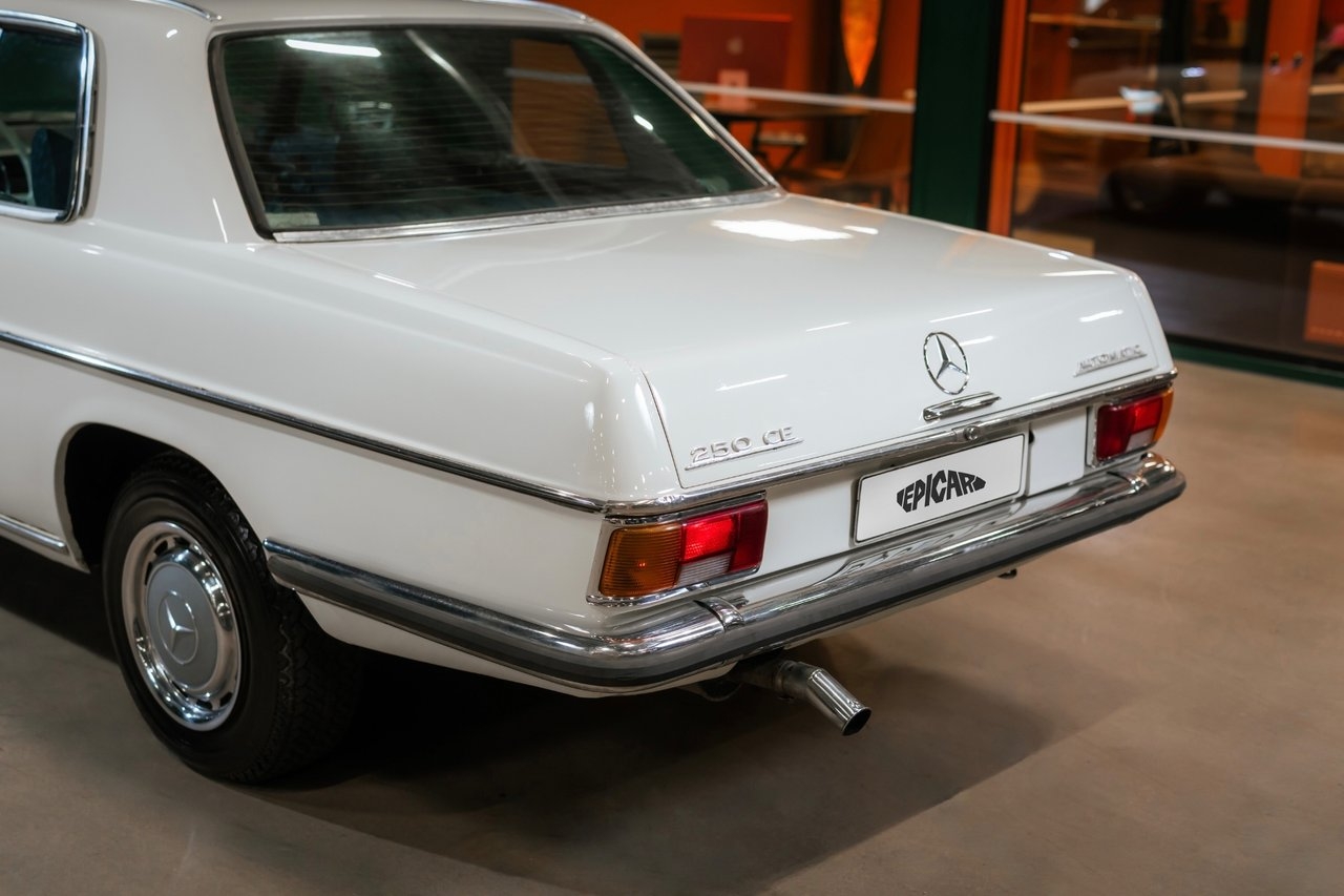Mercedes-Benz W114 1972, bild 4/10