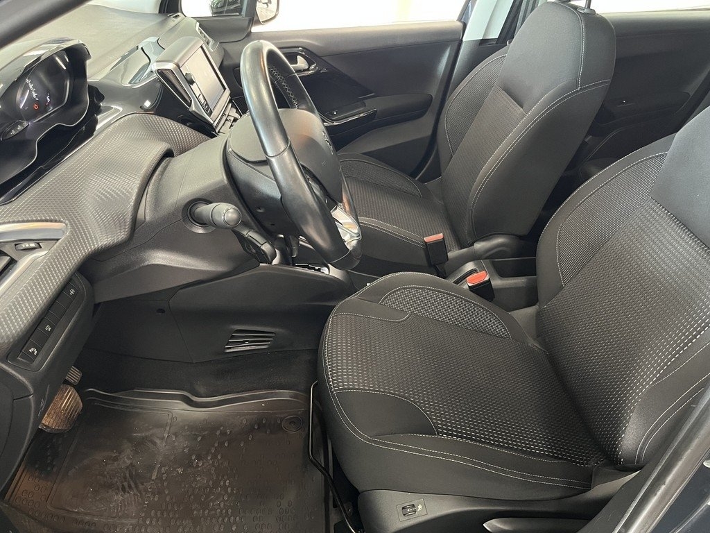 Peugeot 208 2017, bild 6/10