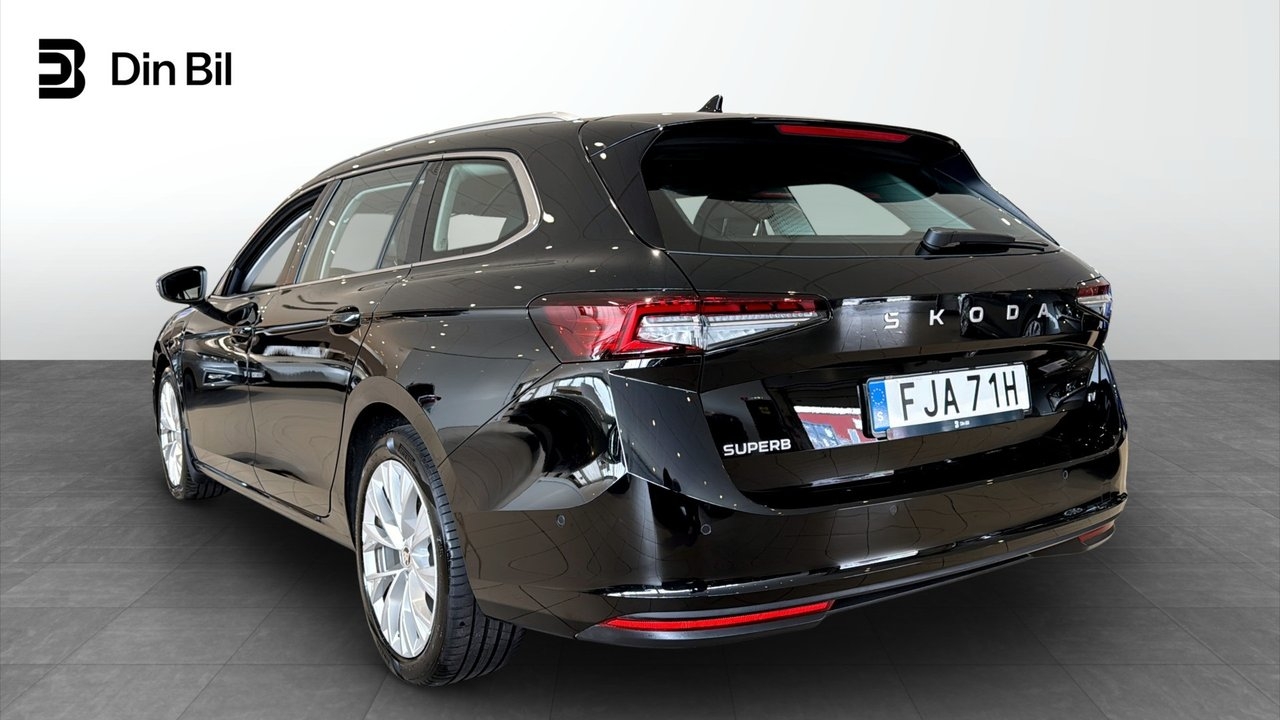 Skoda Superb SELECTION TSI iV 204 DSG 2024, kuva 3/14