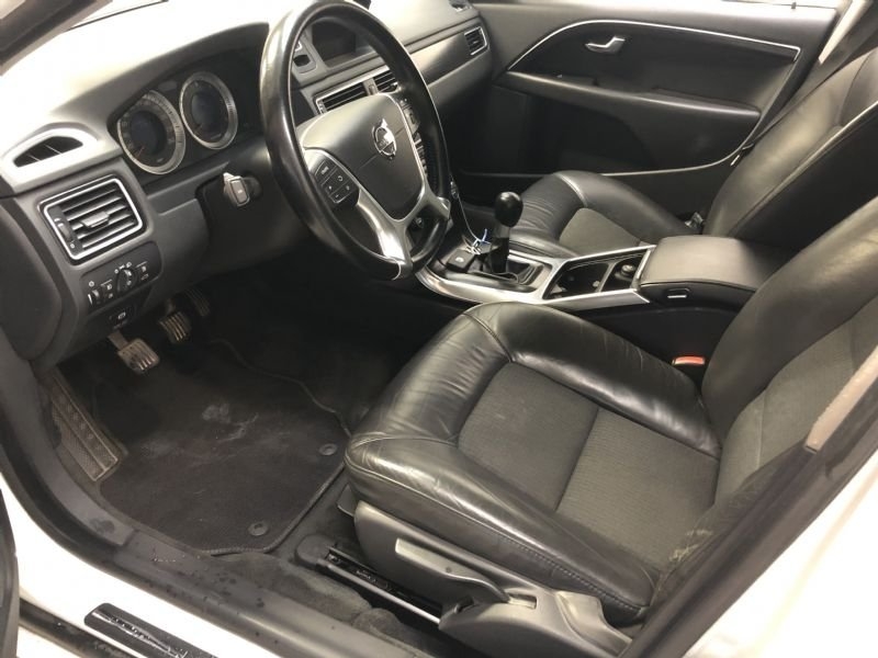 Volvo V70 D2 Manuell, 115hk 2013, bild 5/9
