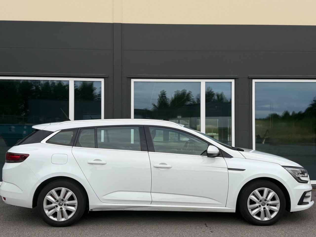 Renault Megane 2022, bild 2/10