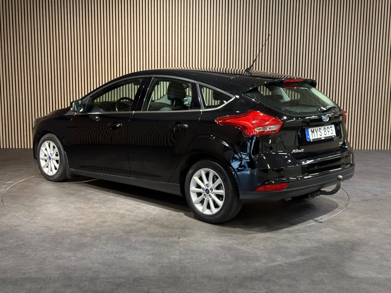 Ford Focus 1.0 EcoBoost Titanium 2016, kuva 6/10