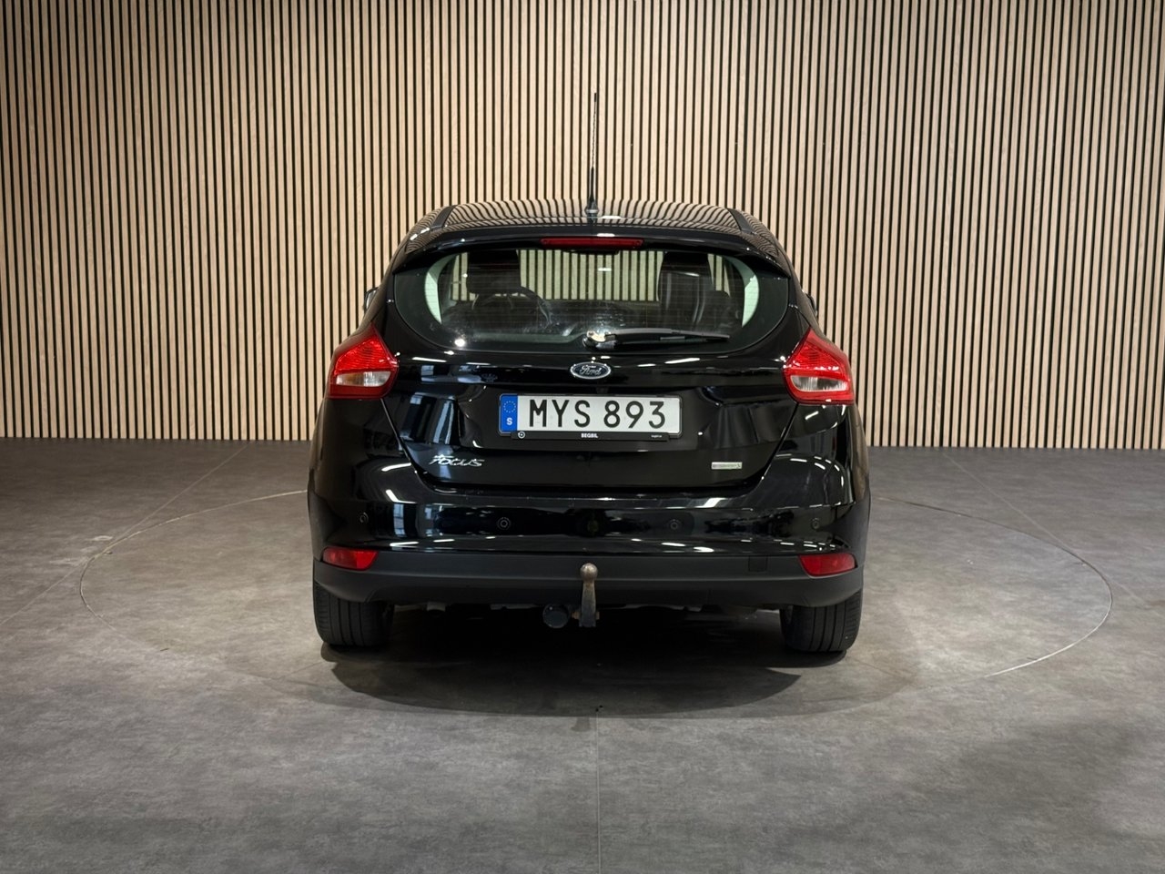 Ford Focus 1.0 EcoBoost Titanium 2016, kuva 5/10