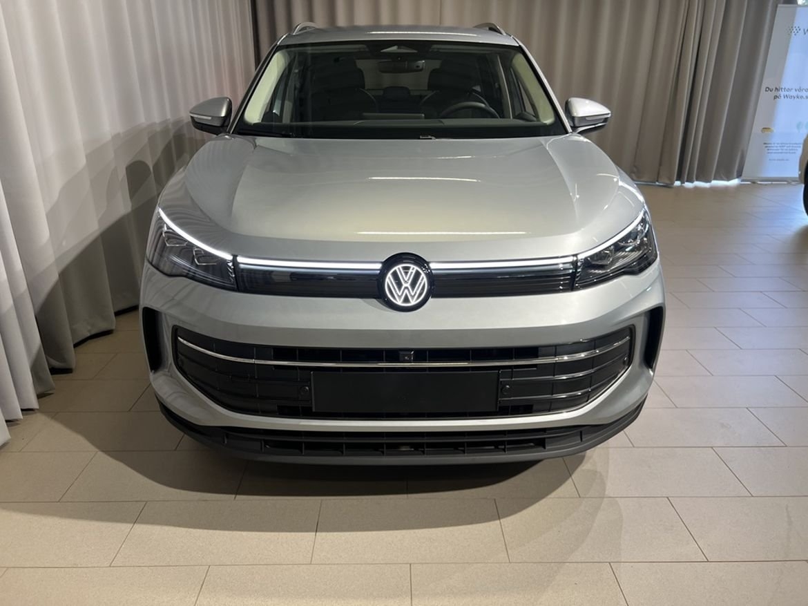 Volkswagen Tiguan Life 150HK eTSI Drag 2026, bild 2/10