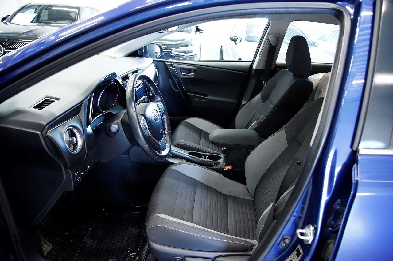 Toyota Auris Hybrid e-CVT AUT 2017, bild 7/12