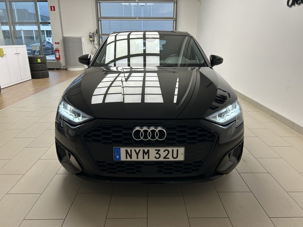 Audi A3 Sportback 35 TFSI 150hk PROLINE 2024, bild 2/22