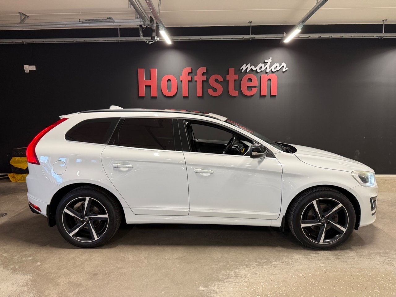 Volvo XC60 2016, bild 2/10
