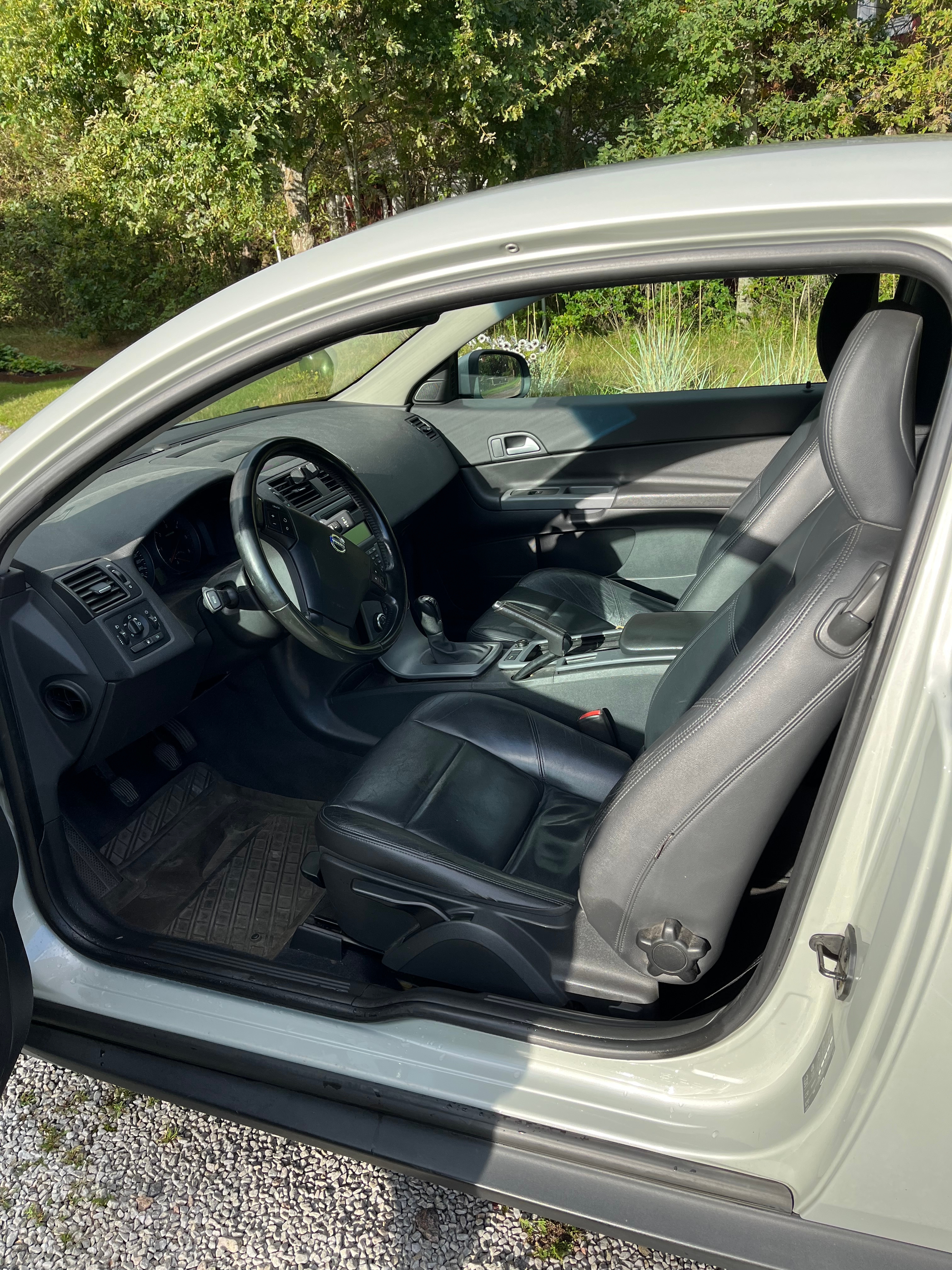 Volvo C30 1.6 D DRIVe Manuell 2010, bild 4/6
