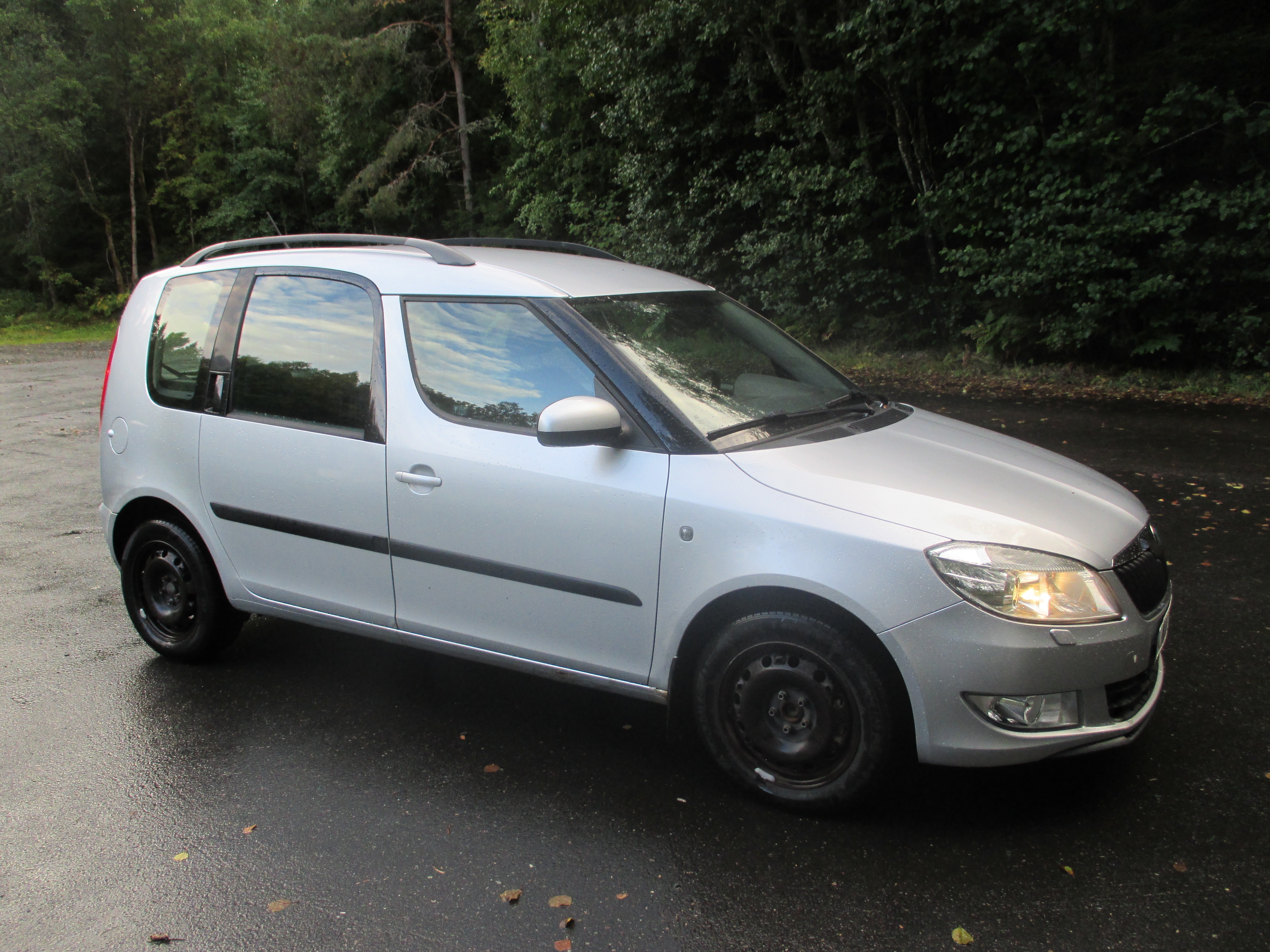 Skoda Roomster 1.2 TDI Manuell 2013, bild 3/6