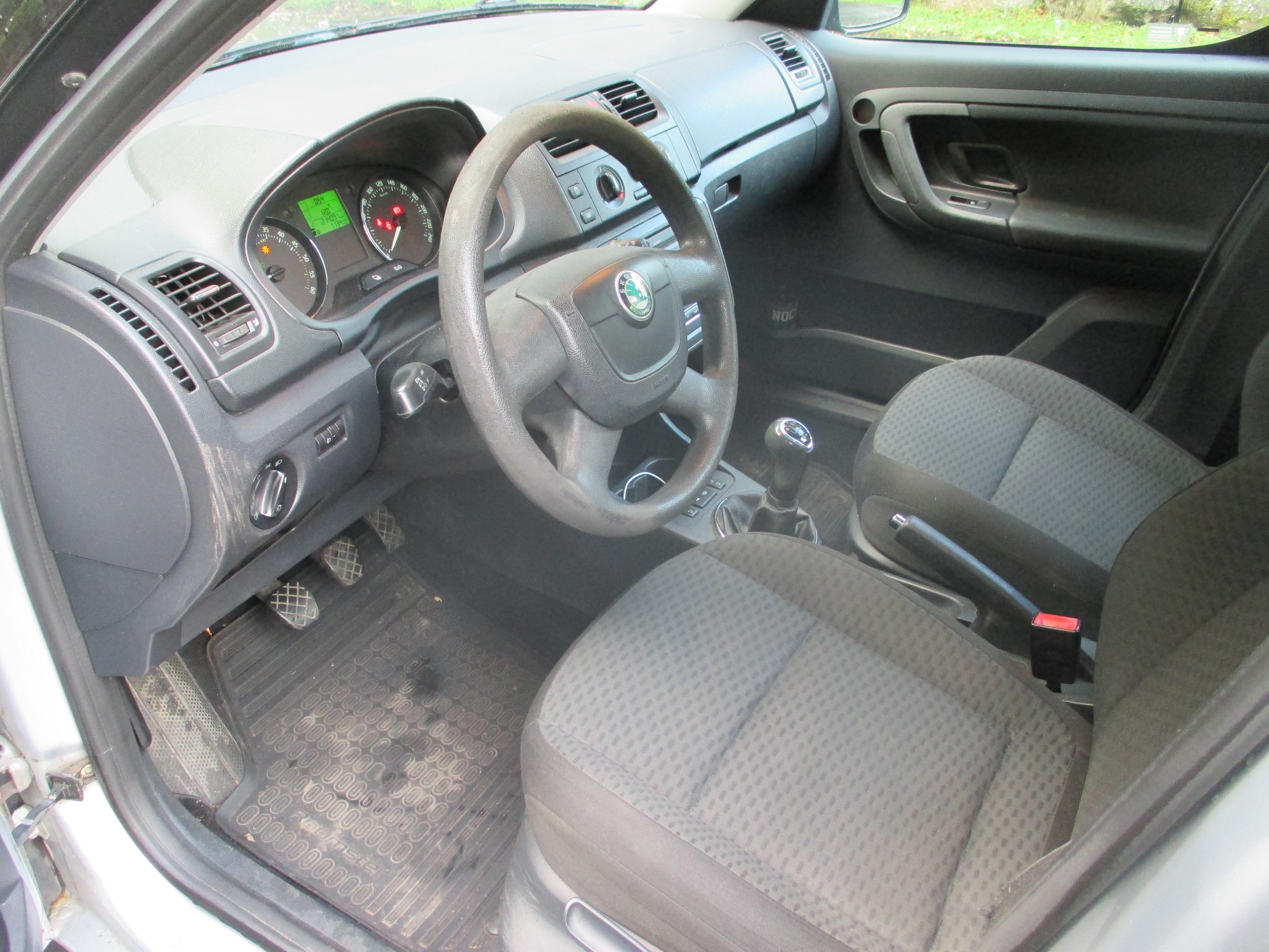 Skoda Roomster 1.2 TDI Manuell 2013, bild 5/6