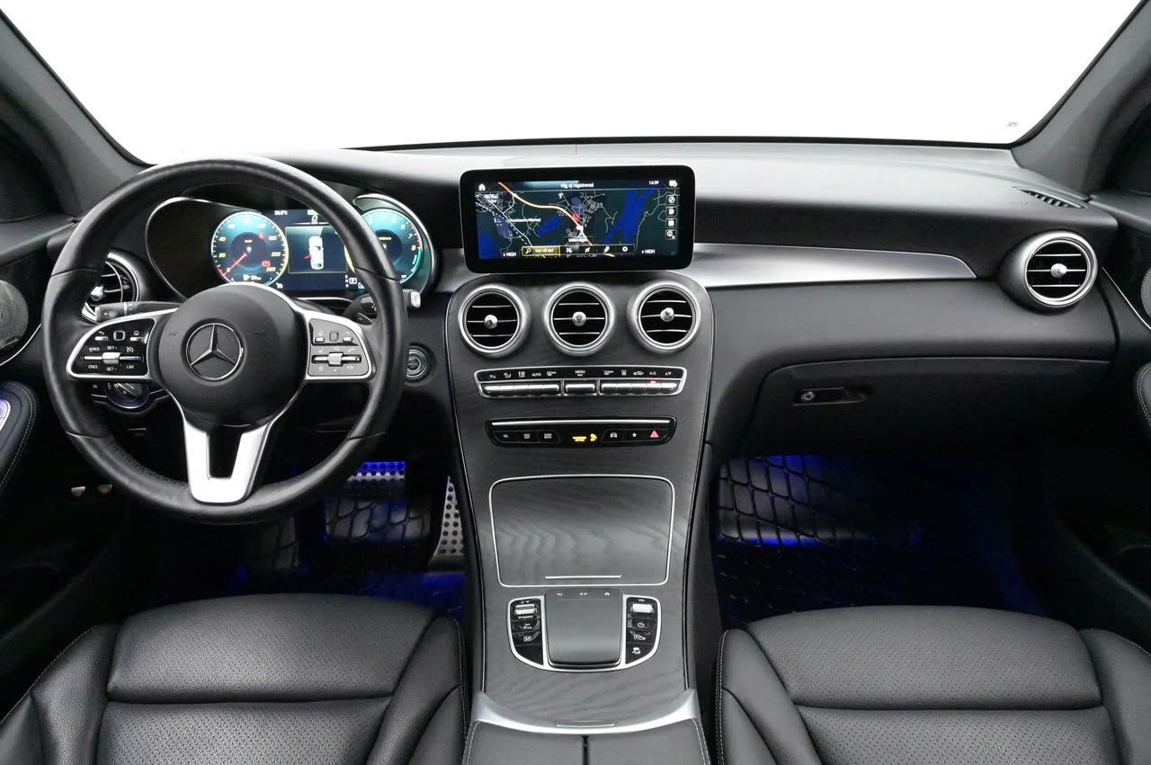 Mercedes-Benz 300 2021, kuva 3/10