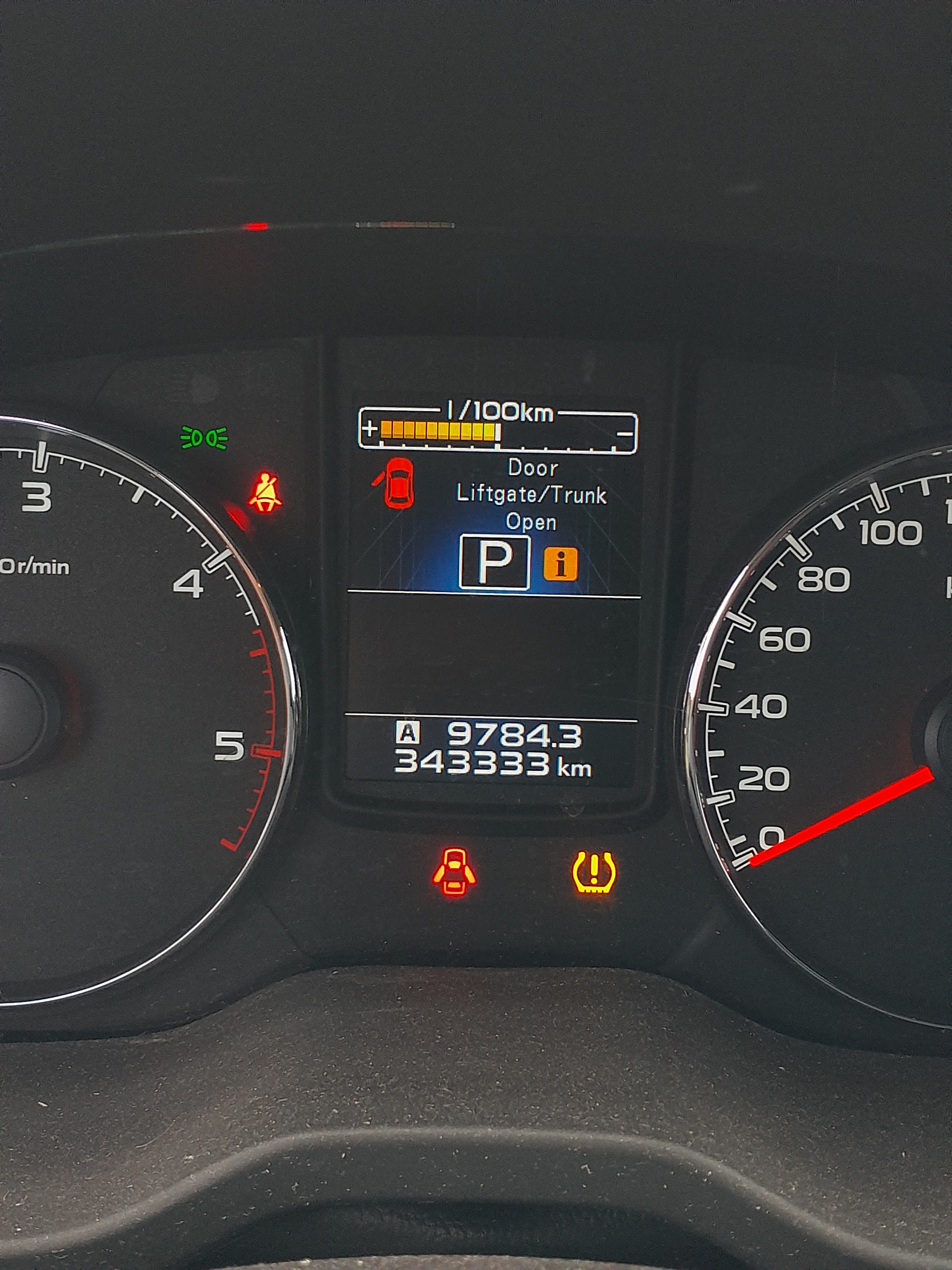 Subaru Outback 2.0 4WD Lineartronic 2014, bild 5/5