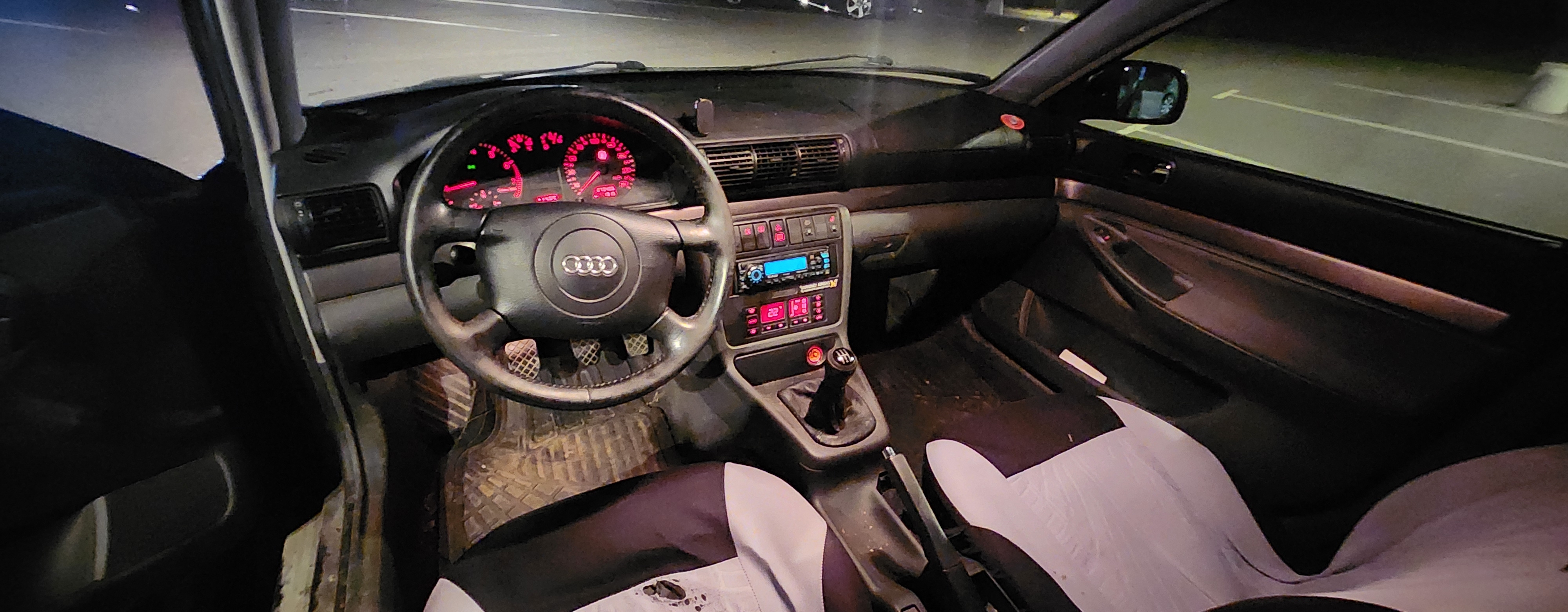 Audi A4 1998, bild 7/7