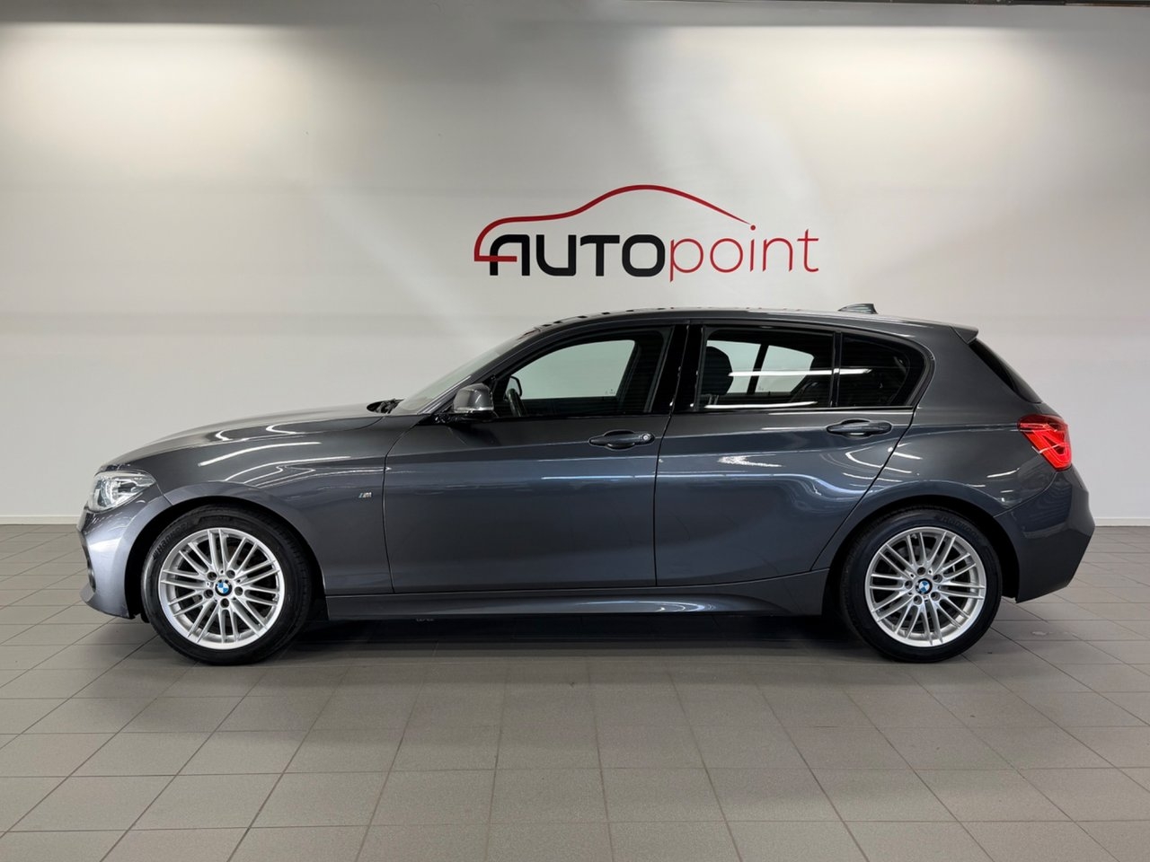 BMW 118 i 136hk M Sport/PDC 2018, bild 3/10