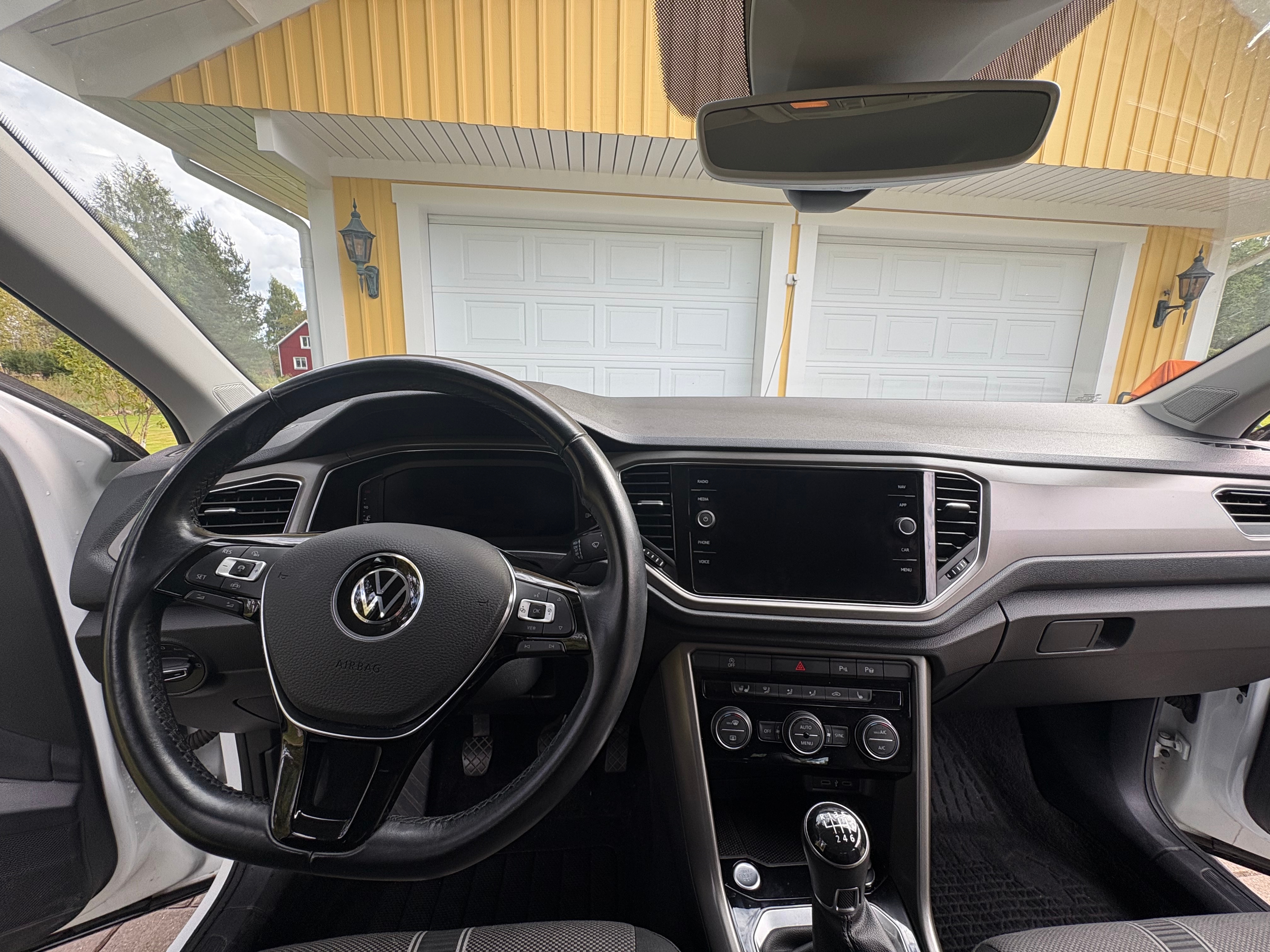 Volkswagen T-Roc 1.0 TSI OPF Manuell 2021, bild 7/9