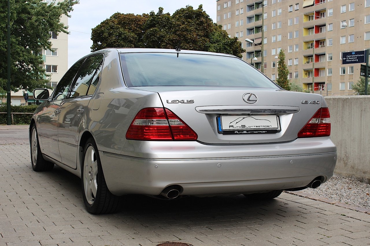 Lexus LS 430 4.3 V8 282hk President Pack 2004, bild 2/10