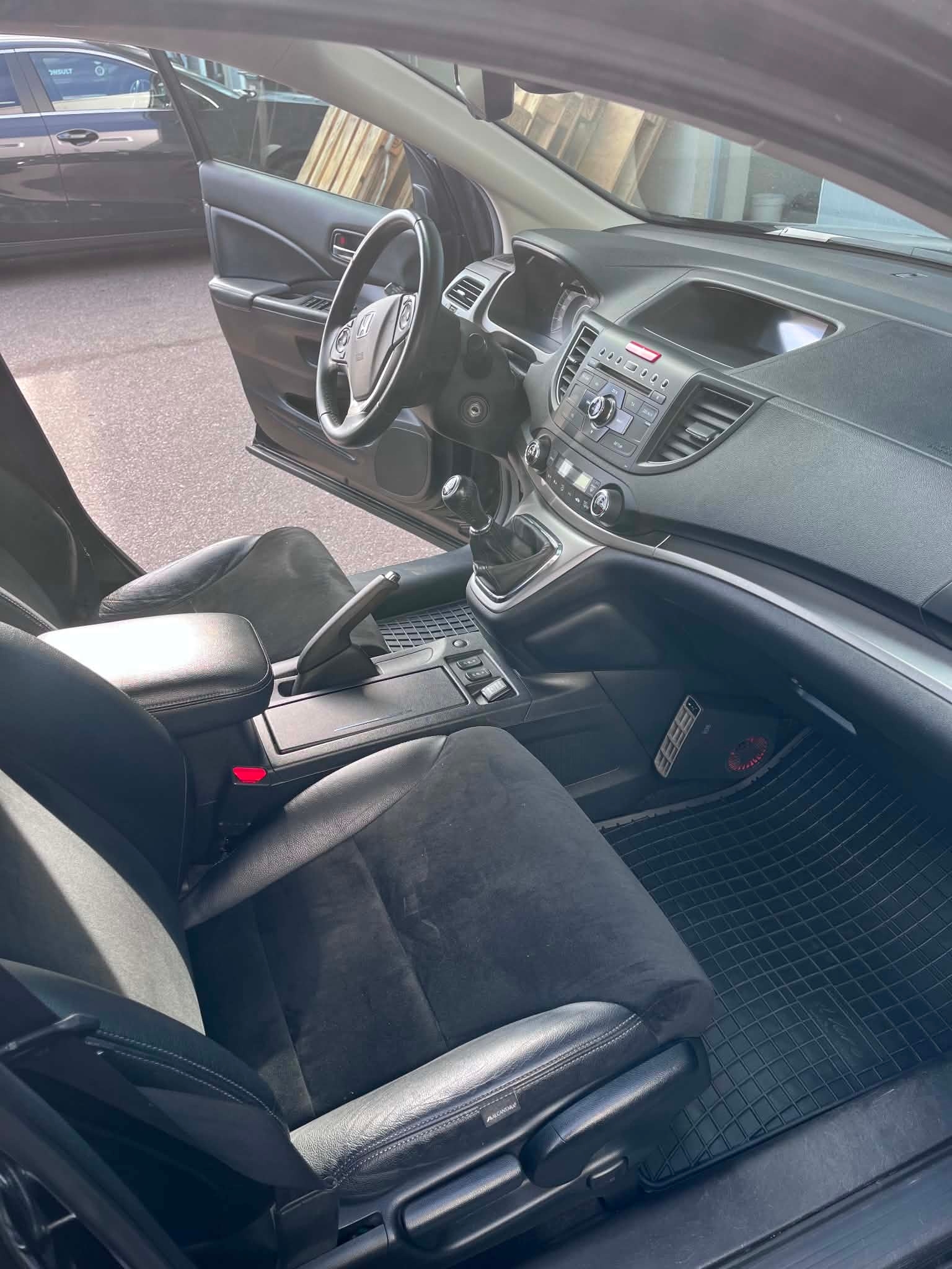 Honda CR-V 2.0 i-VTEC 4WD Manuell 2013, photo 4/10
