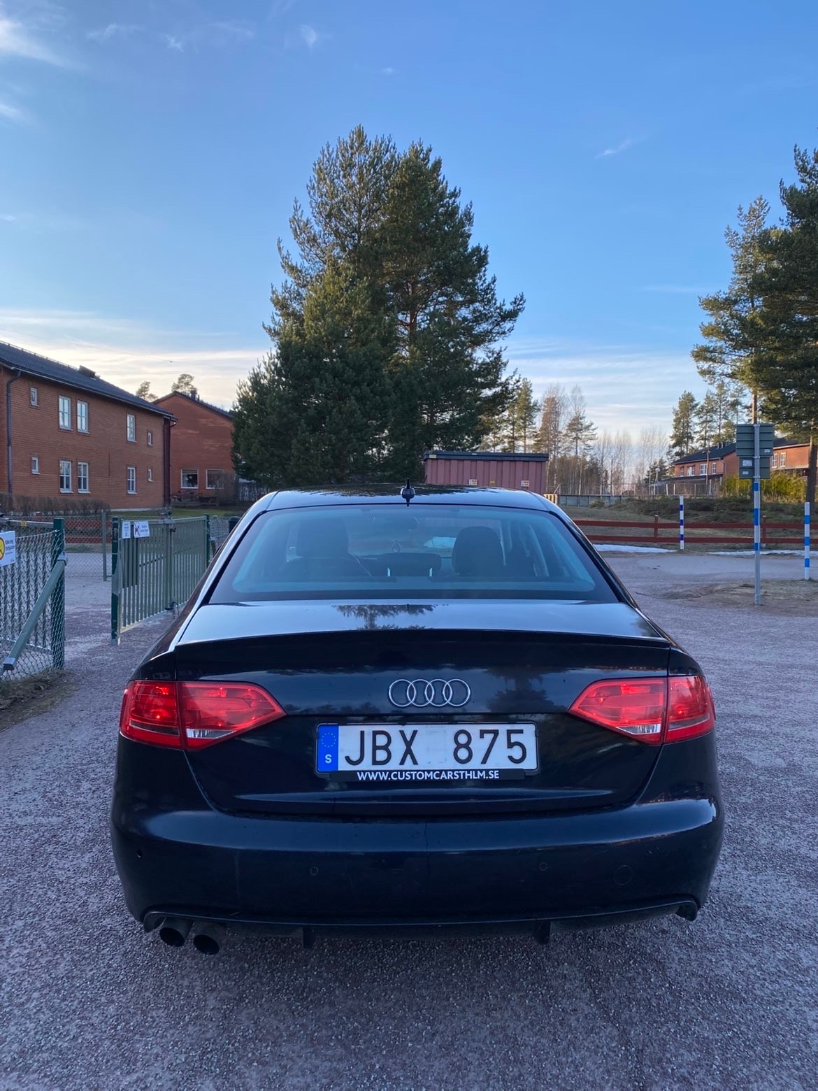 Audi A4 Sedan 2.0 TFSI quattro Manuell 2009, bild 3/10