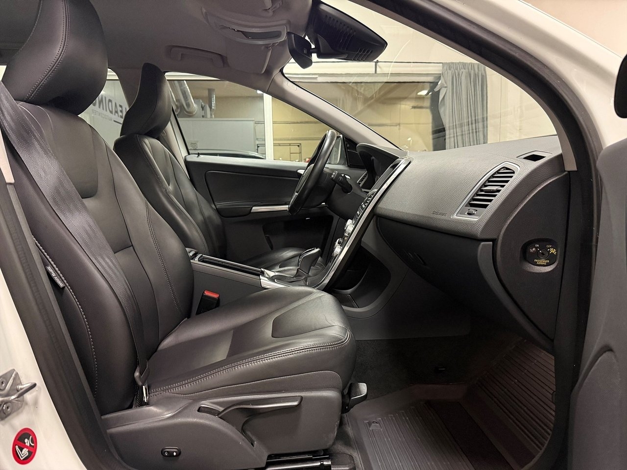 Volvo XC60 2017, bild 6/10