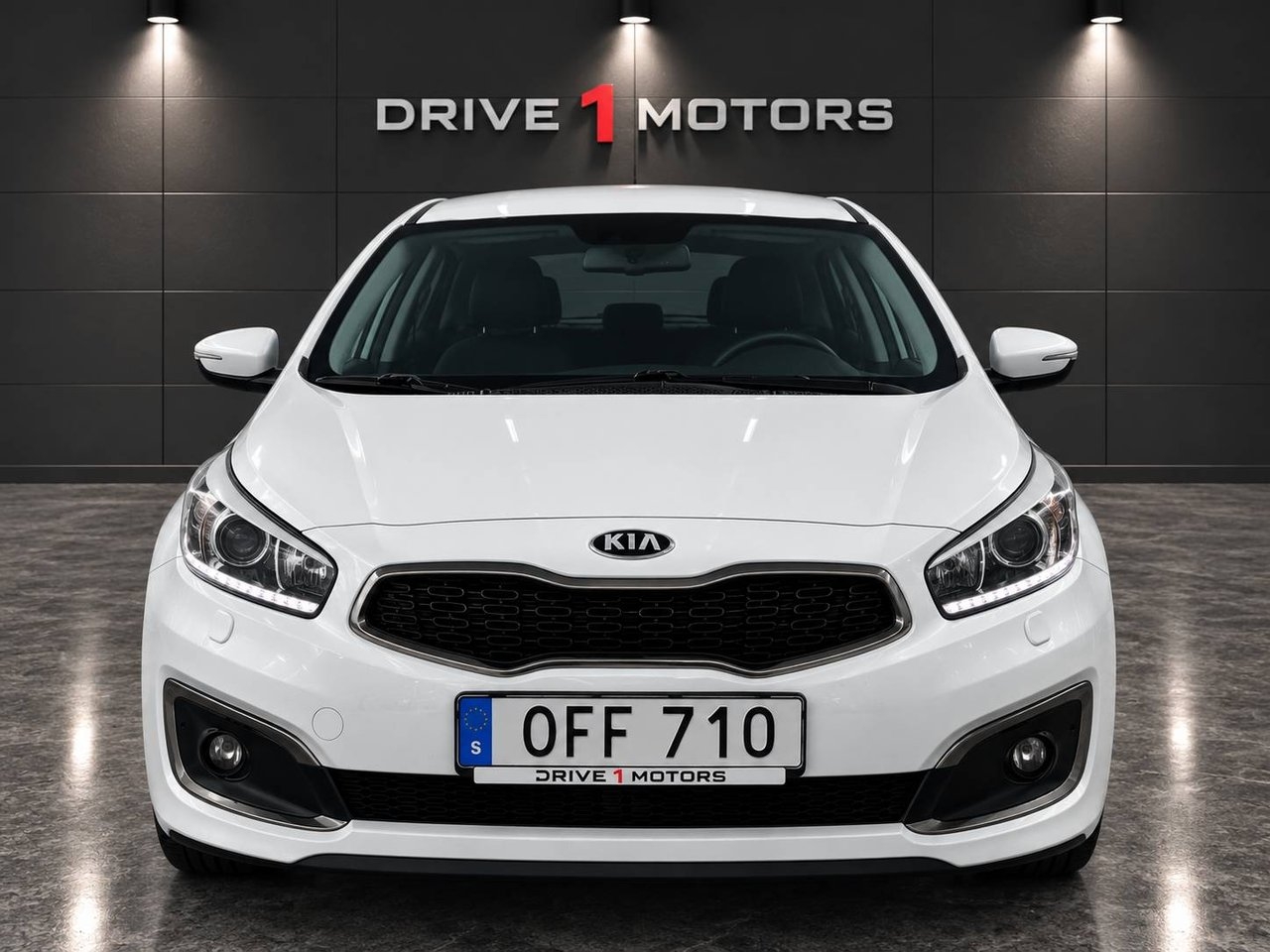 Kia Ceed cee'd 1.6 CRDi DCT Euro 6 2016, bild 2/9