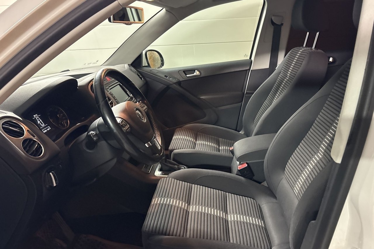 Volkswagen Tiguan 2011, bild 7/10