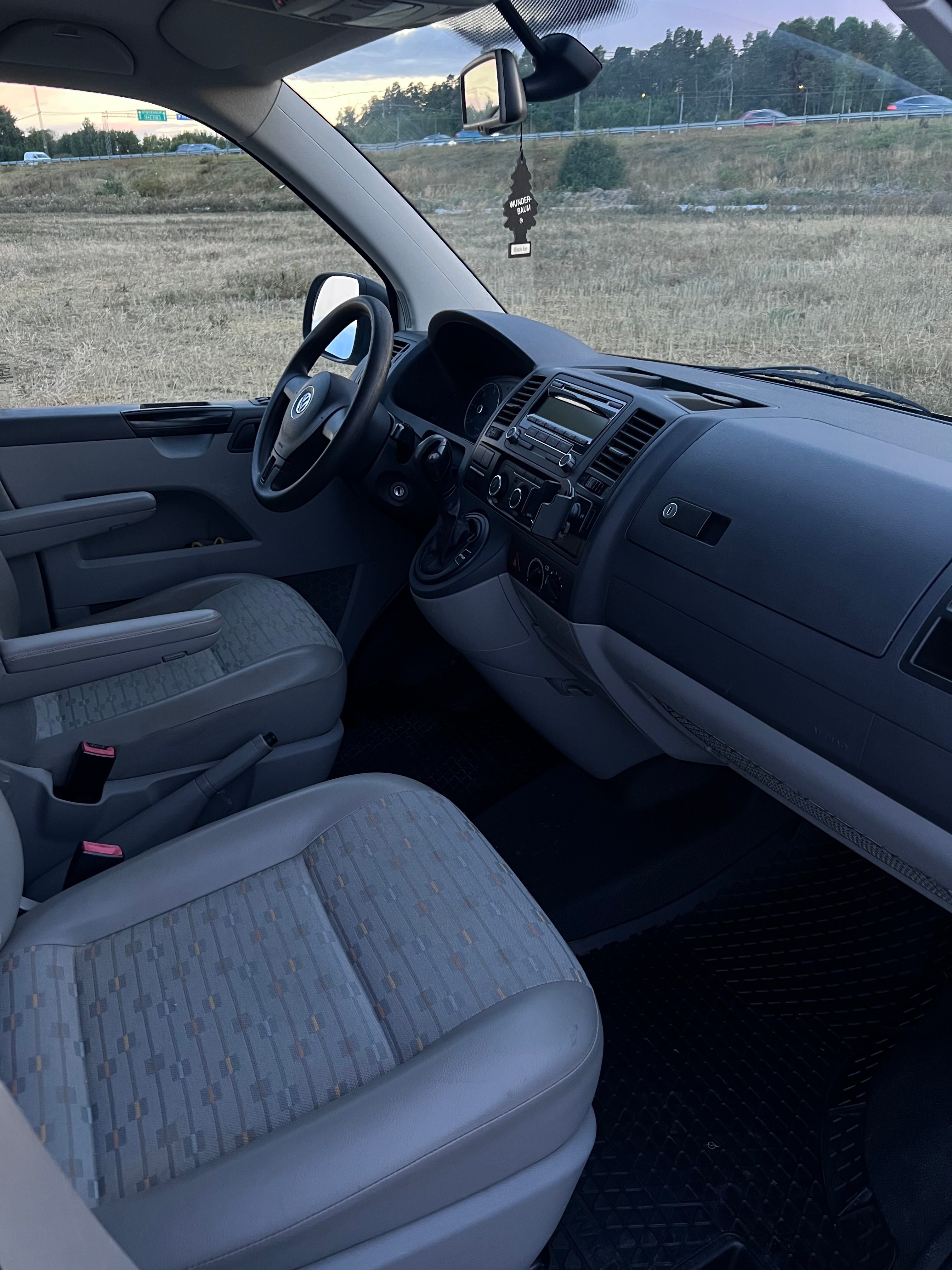 Volkswagen Transporter 2011, bild 4/9