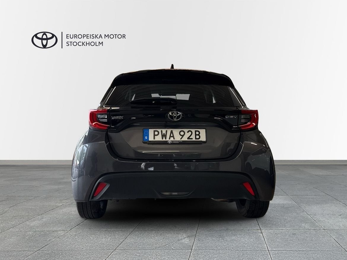 Toyota Yaris 2025, bild 4/10