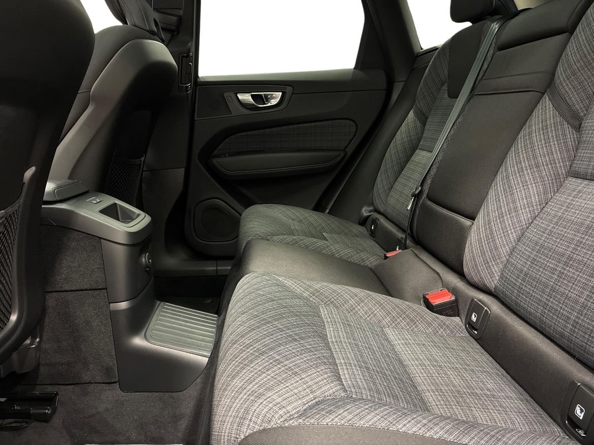 Volvo XC60 Recharge T6 Core Edition 2024, bild 6/14