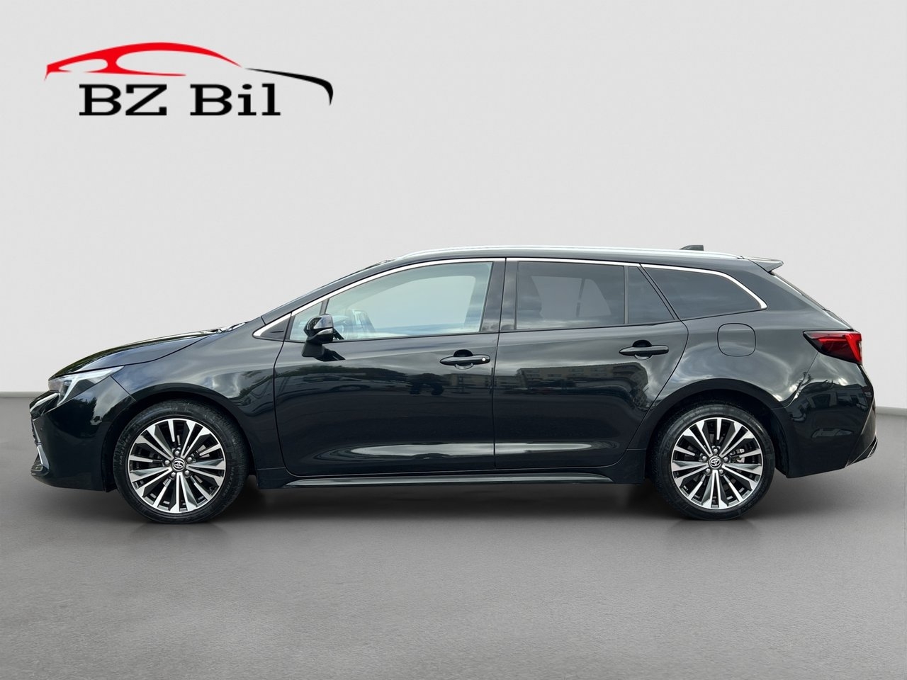 Toyota Corolla Sports Hybrid Style 2024, bild 2/10