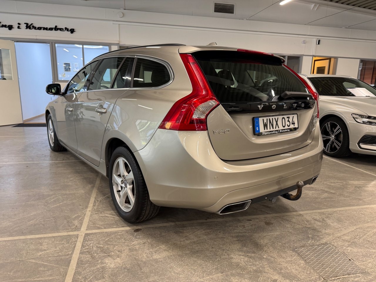 Volvo V60 2015, bild 4/10