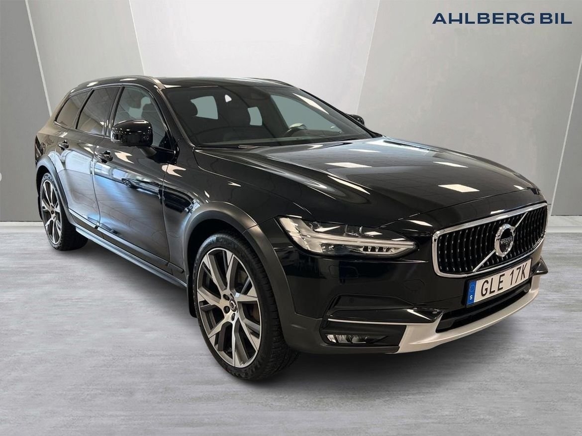 Volvo V90 Cross Country
