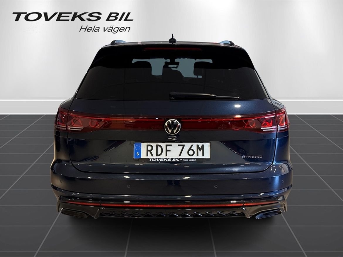 Volkswagen Touareg 3.0 250TSI 2024, bild 4/26