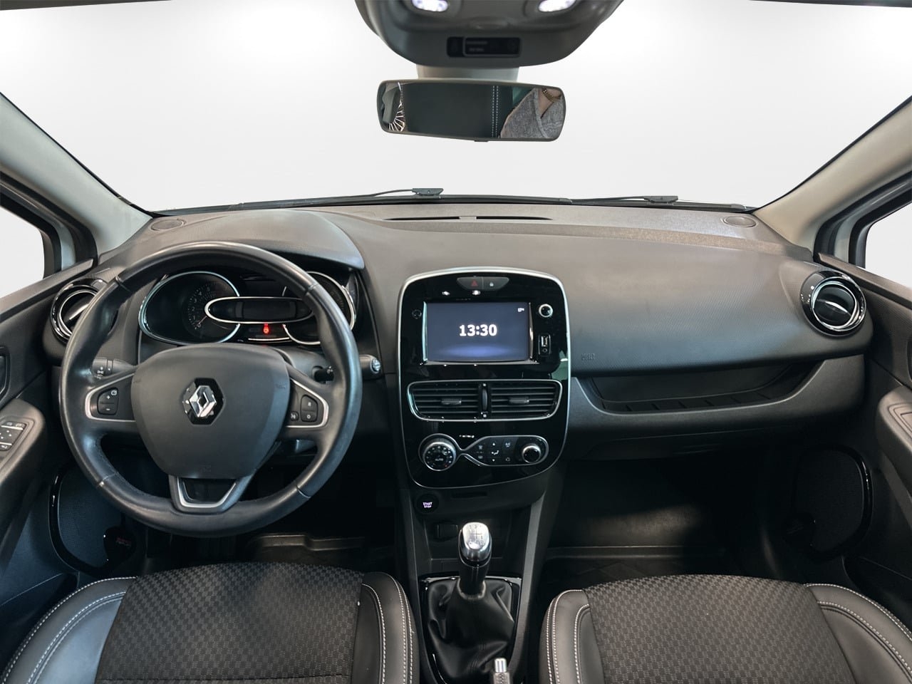 Renault Clio 0.9 TCE INTENS INKL V-HJUL 2017, bild 7/10