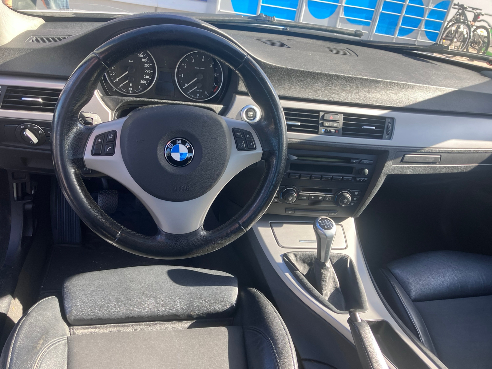 BMW 325 i Sedan Manuell 2006, bild 7/8