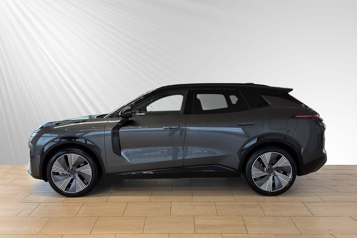 Lynk & Co 08 More PHEV 2025, bild 2/10