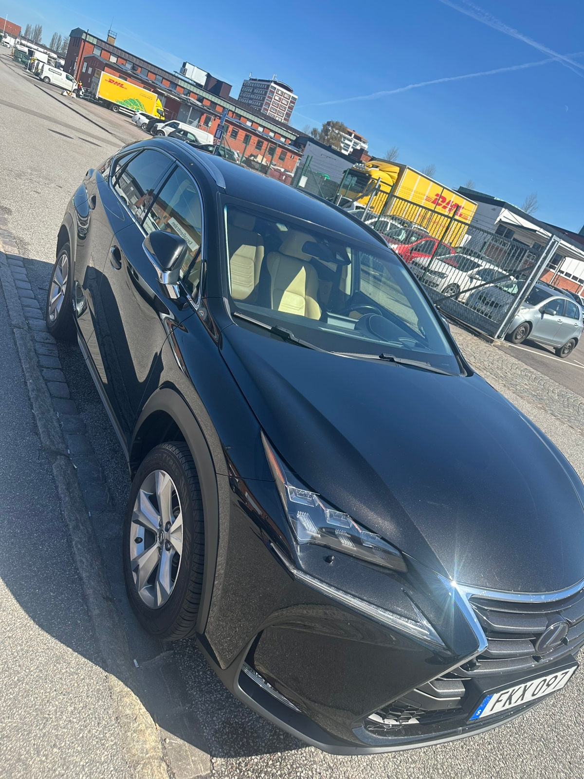 Lexus NX 300h AWD 2.5 AWD E-CVT 2015, bild 4/5