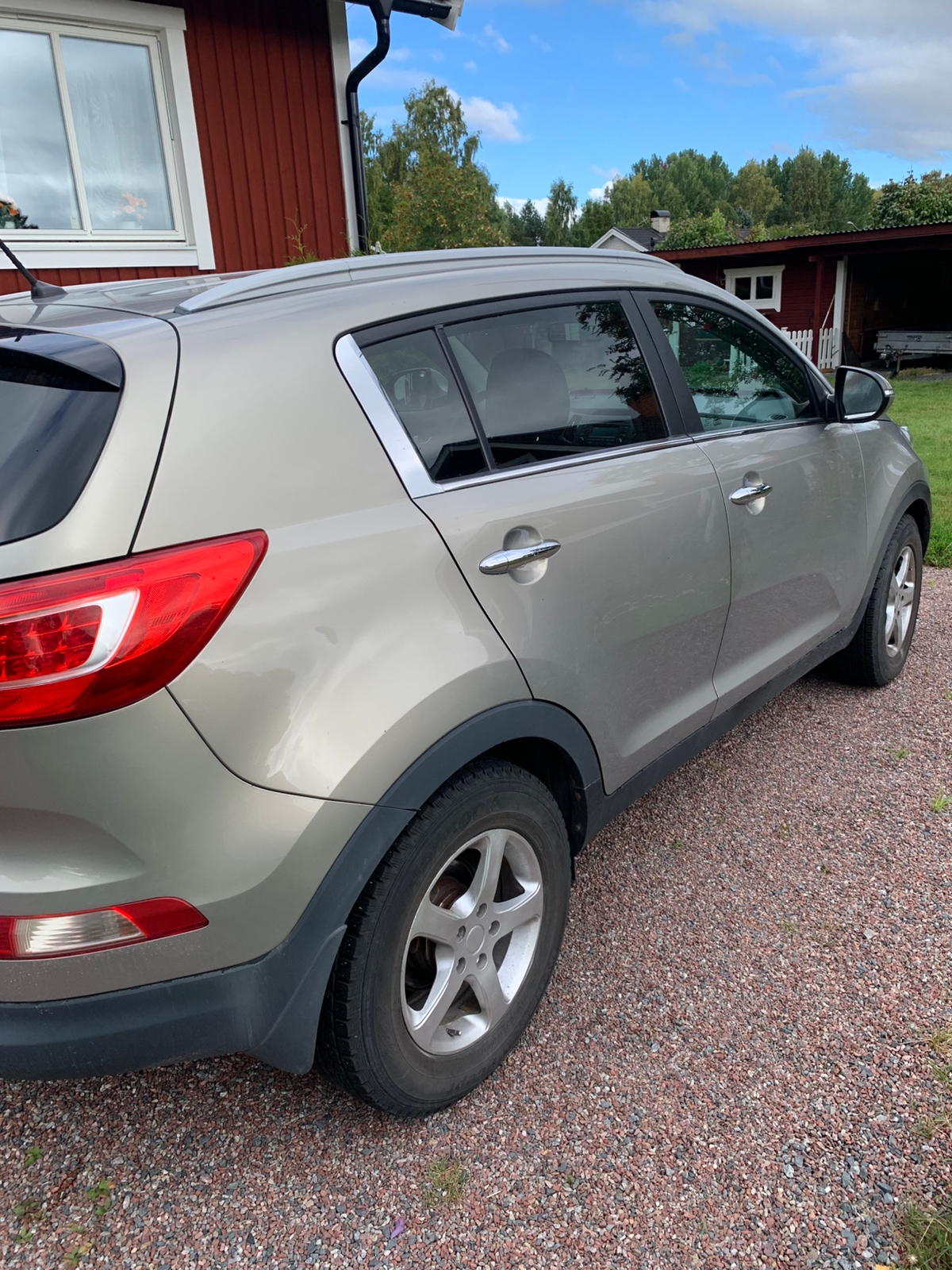Kia Sportage 1.7 CRDi Manuell 2012, bild 7/10