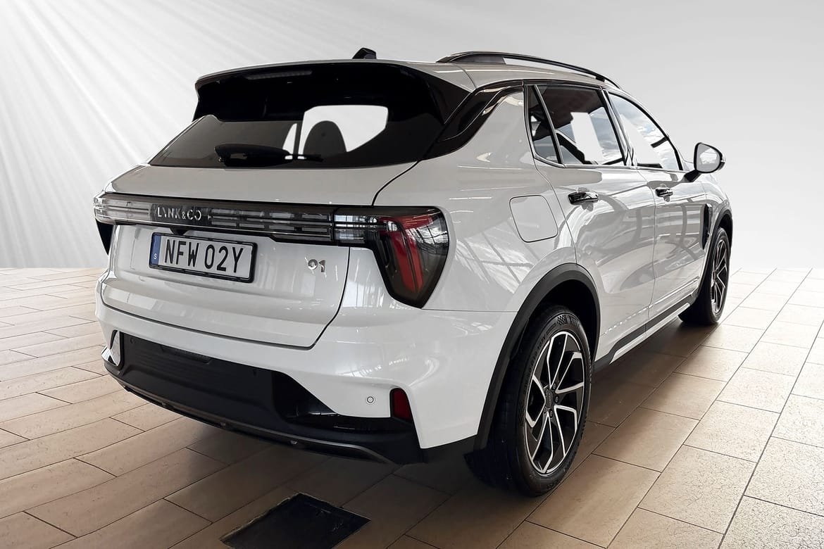 Lynk & Co 01 Core PHEV 2025, kuva 4/10