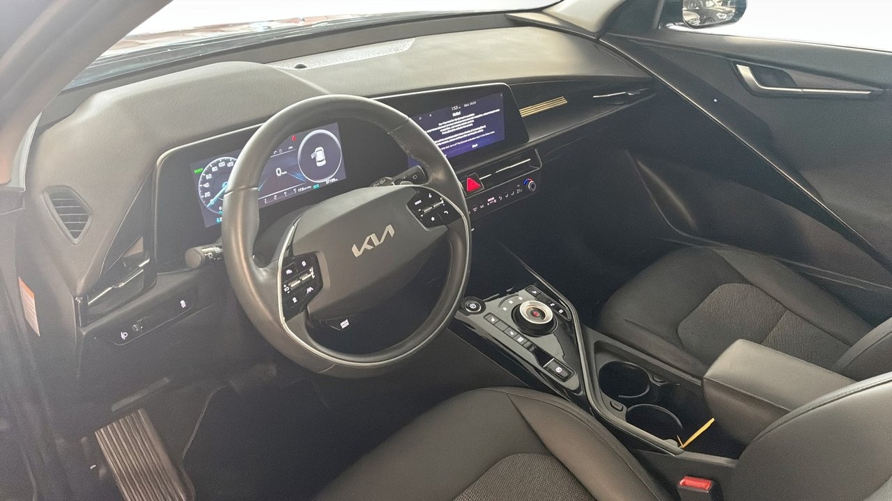 Kia e-Niro NIRO EV ACTION Cockpit 2023, bild 4/10