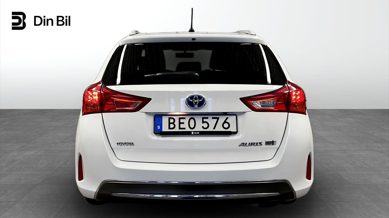 Toyota Auris Touring Sports Hybrid e-CVT 2015, bild 5/10