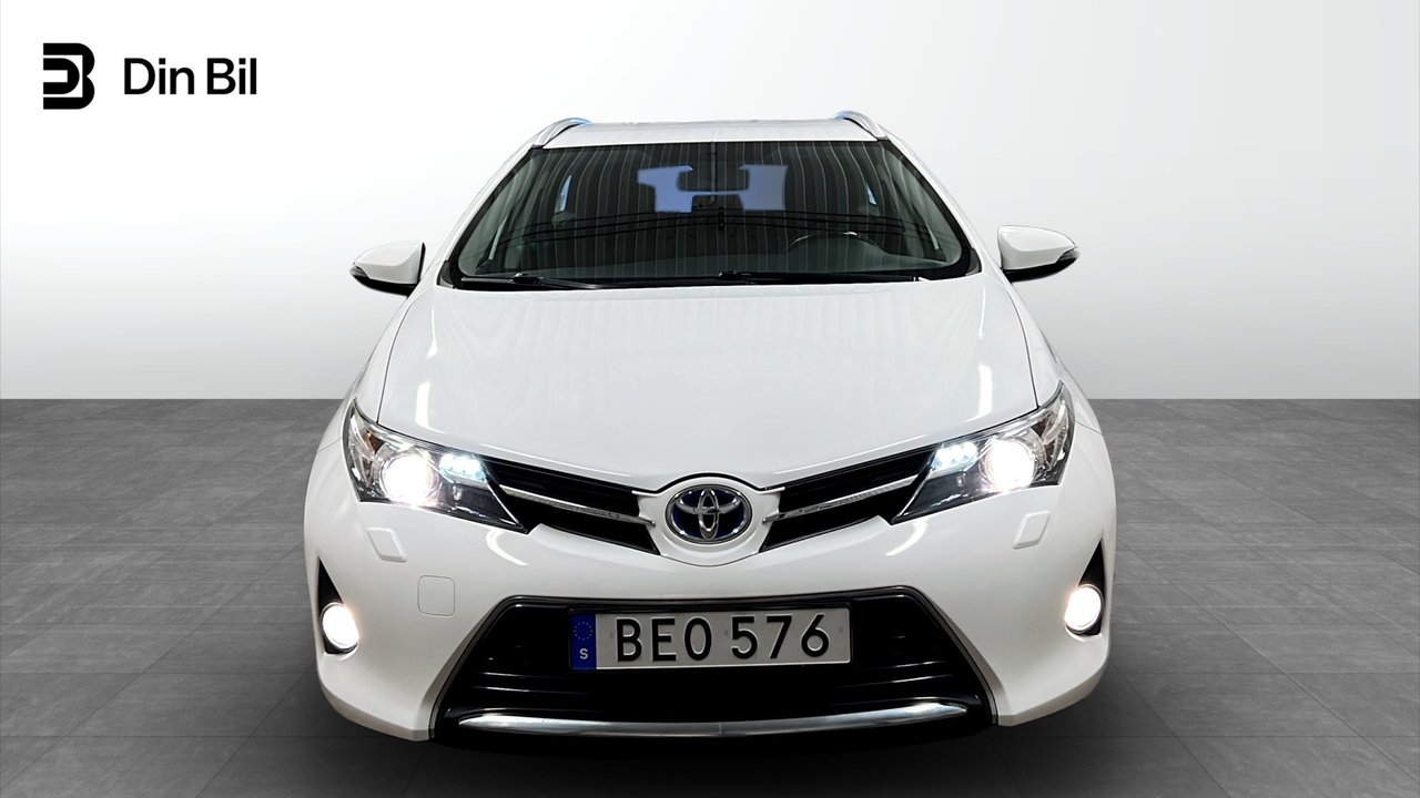 Toyota Auris Touring Sports Hybrid e-CVT 2015, bild 4/10