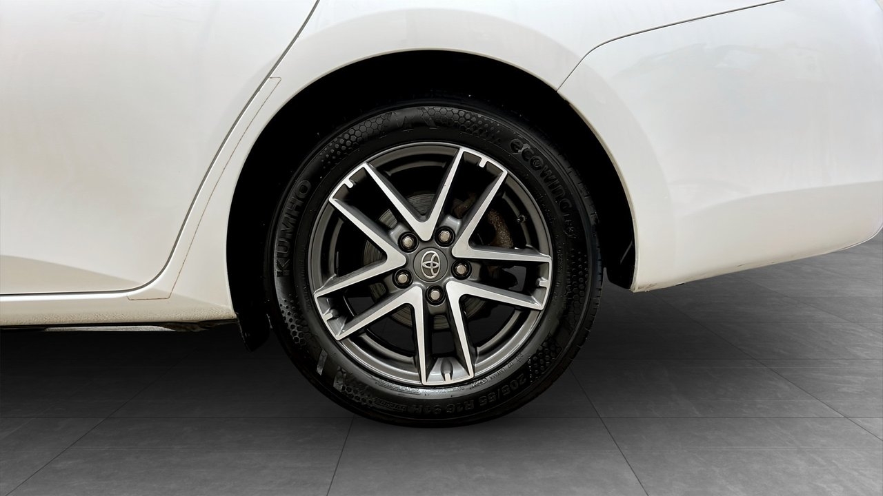 Toyota Auris Touring Sports Hybrid e-CVT 2015, bild 6/10