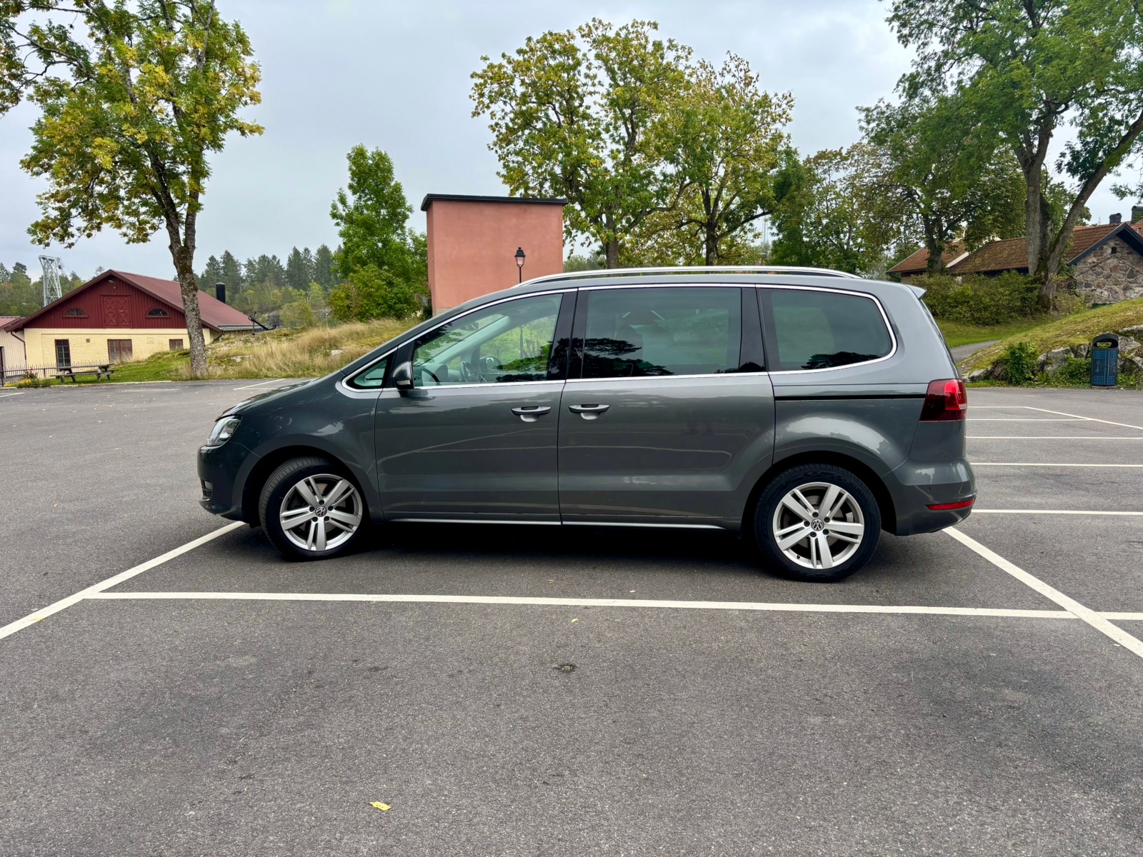 Volkswagen Sharan 2017, bild 4/10