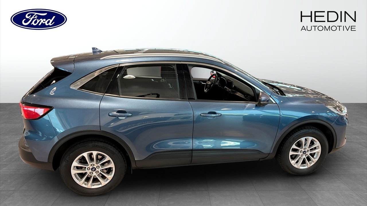 Ford Kuga Titanium Plug-In Hybrid 2023, photo 6/9