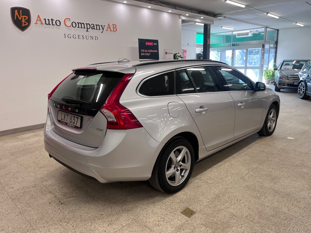 Volvo V60 D2 Your Momentum 120hk 2016, photo 6/10